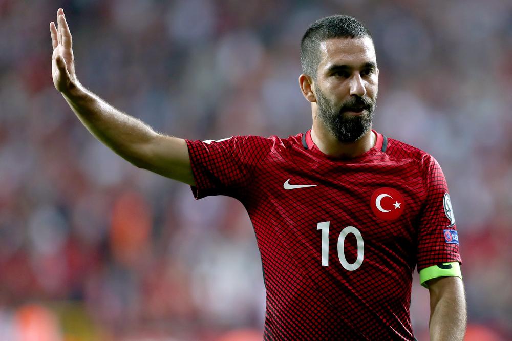 ARDA TURAN DOBIO 3 GODINE ZATVORA: Vitlao je pištoljem u bolnici, a sada osuđen žestokom kaznom!