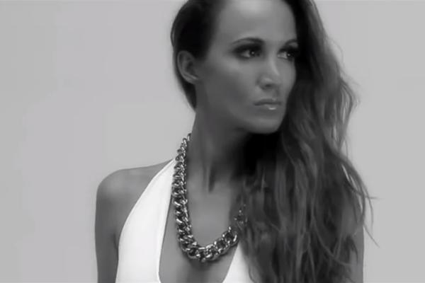 IMAM DETE OD 5 GODINA, HOĆU DA ŽIVIM NORMALNO I PONEĆU KANABIS: Pevačica čvrsta u svojoj odluci!