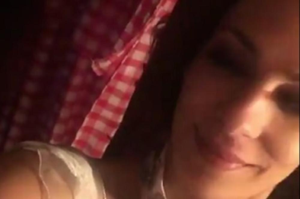 DVA PUTA POKUŠALA DA SE UBIJE ZBOG DEČKA, PA SE KONAČNO UDALA: Pevačica na svojoj svadbi završila POD STOLOM!