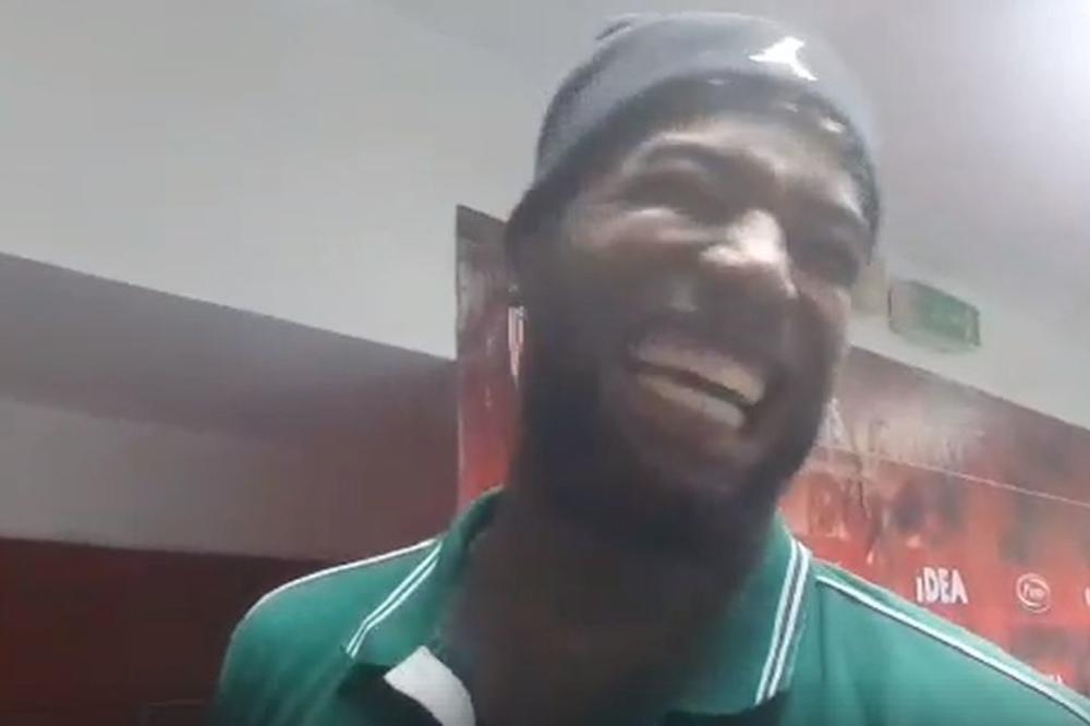 NE SMEM TO DA VAM KAŽEM U KAMERU: Lesora pukle uspomene u Pioniru, pa se setio pesama Delija!