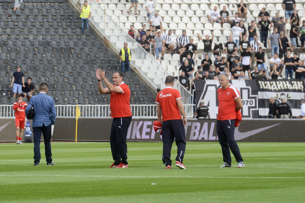 OČEKUJEM DA ĆE MALO DA NAS TUKU: Partizanov čarobnjak za Espreso pred duel sa Grofom Božovićem!