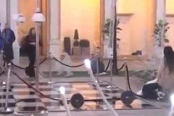 ZADRUGARKE SE POBILE OKO DEČKA: Na žurki nastao HAOS kad su se uhvatile za VRAT! Obezbeđenje jedva stiglo!