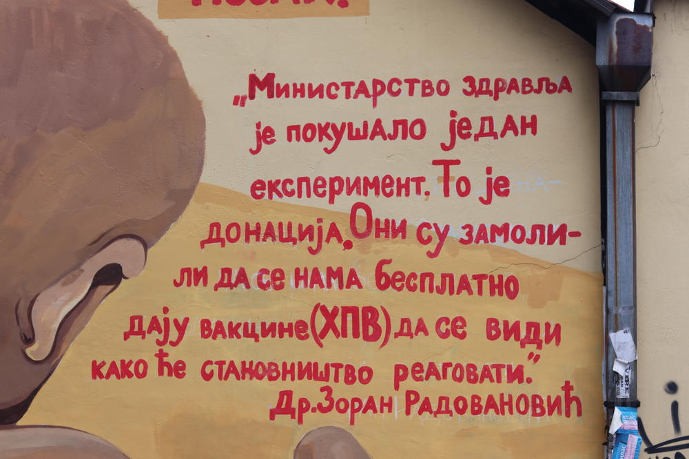 Ministarstvo zdravlja je pokušalo jedan eksperiment. To je donacija. Oni su zamolili da se nama besplatno daju vakcine (HPV) da se vidi kako će stanovništvo reagovati. Dr Zoran Radovanović