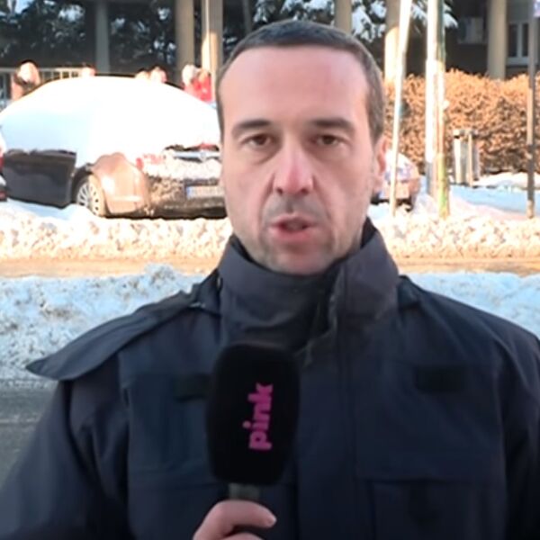 NOVINAR CRNE HRONIKE ZARONIO NA 25 METARA DUBINE I SNIMIO ŠOK! Pokazao šta je DOLE, našao se usred...