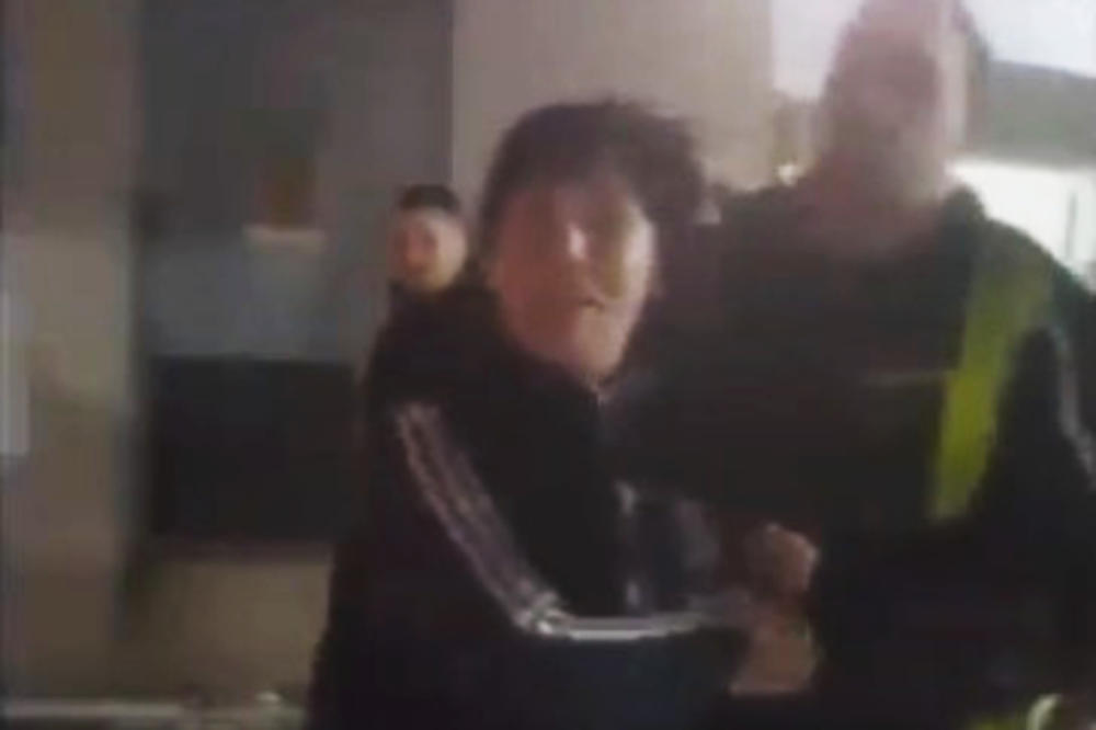 SUBOTIĆKA VRIŠTEĆI DOZIVALA DAVIDA: Obezbeđenje sprečilo da upadne u Zadrugu, pa popila TUŽBU! Necenzurisan snimak!