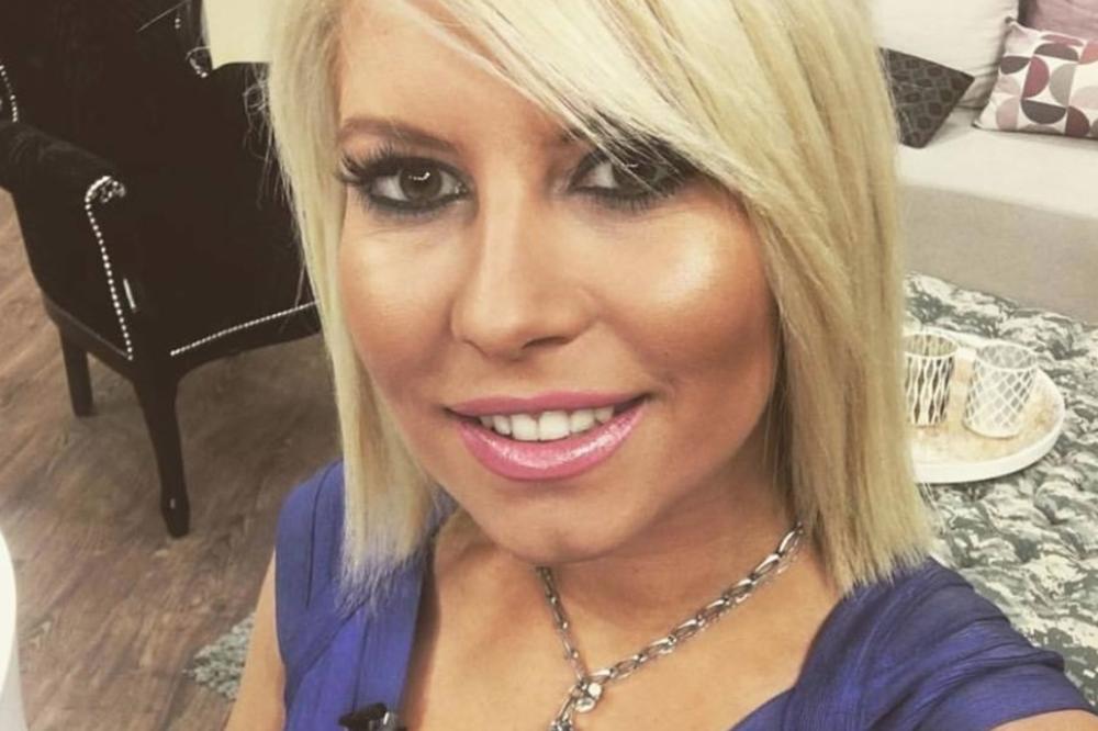 PAMTIM ŠETNJE IZ DETINJSTVA SA MAMOM I ŠARENI BALON VEZAN OKO RUKE: Dein intervju će vas RASPLAKATI!