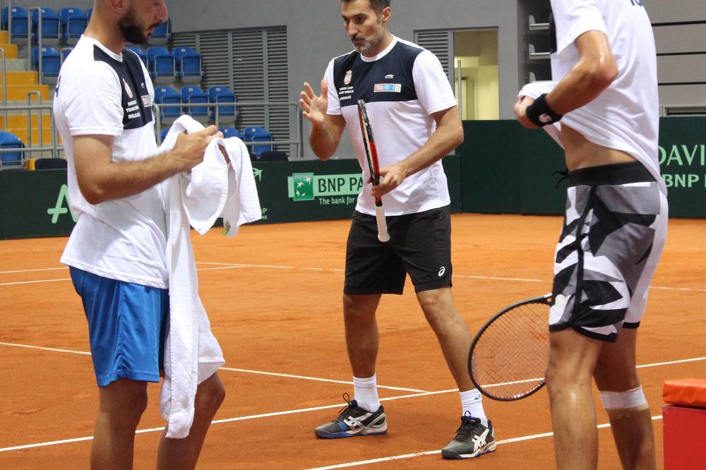 NENAD ZIMONJIĆ PRVI TENISER NA TURU SA OBA VEŠTAČKA KUKA: Hteo sam samo da živim bez bolova, a sad sam se vratio!