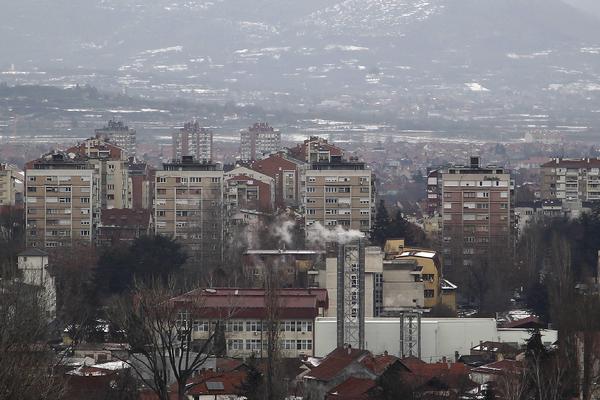 STANJE SE POGORŠAVA, OVAJ GRAD NOVO ŽARIŠTE! U Beogradu više od hiljadu zaraženih, korona raste i u drugim mestima