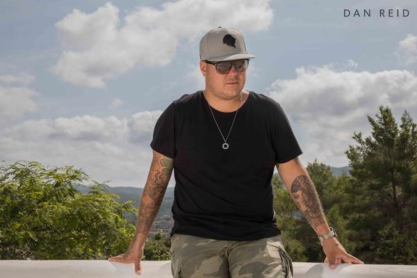 ALAN FITZPATRICK obećava ludu žurku ovog petka u HANGARU