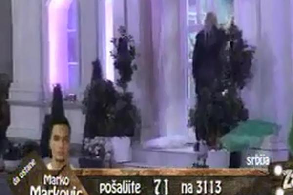 KULIĆKE NAPALE LUNU ZBOG MARKA: Đoganijeva se jedva izvukla, pogledajte kako (VIDEO)