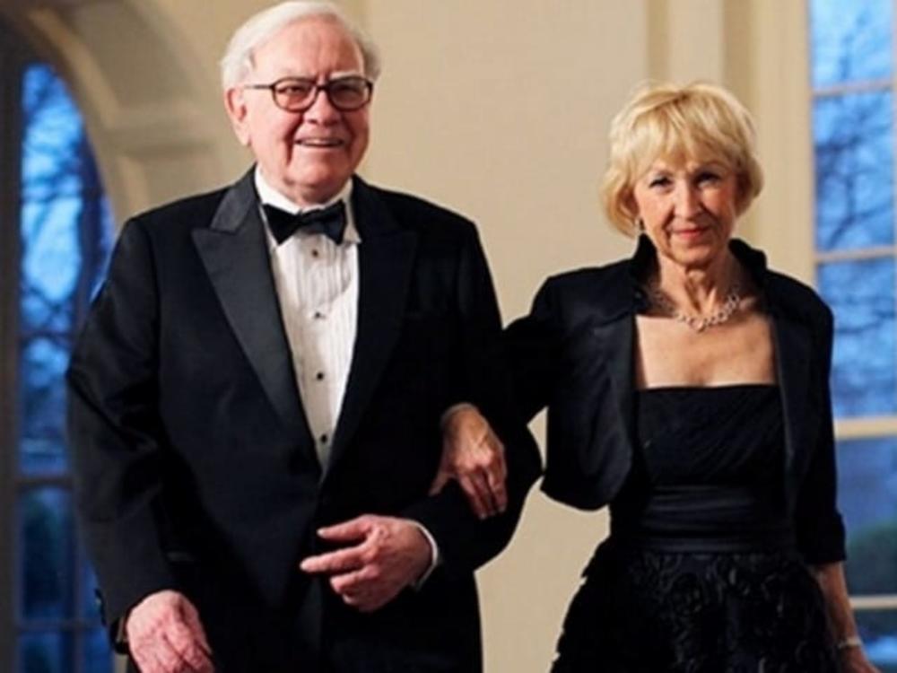 Bafet sa suprugom Astrid