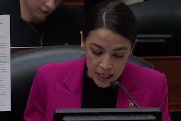 OVA ŽENA JE ŠOKIRALA CELU AMERIKU: Razotkrila je koliko KORUPCIJE postoji u SAD