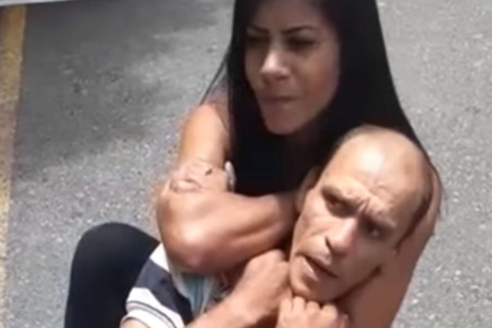 LEPOTICA JE ČULA ZAPOMAGANJE NA ULICI: Zgrabila je lopova i 15 minuta ga davila, a onda su saznali ko je ona!