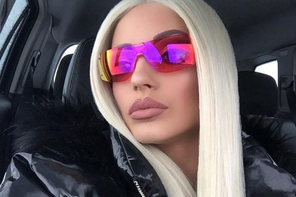 DETETU DALA IME ZBOG CRTEŽA: Zvezda Granda se PORODILA i FRAPIRALA naciju ODLUKOM