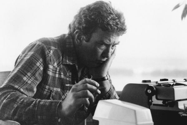 UMRO ALBERT FINI: Preko 50 godina impresivne glumačke karijere