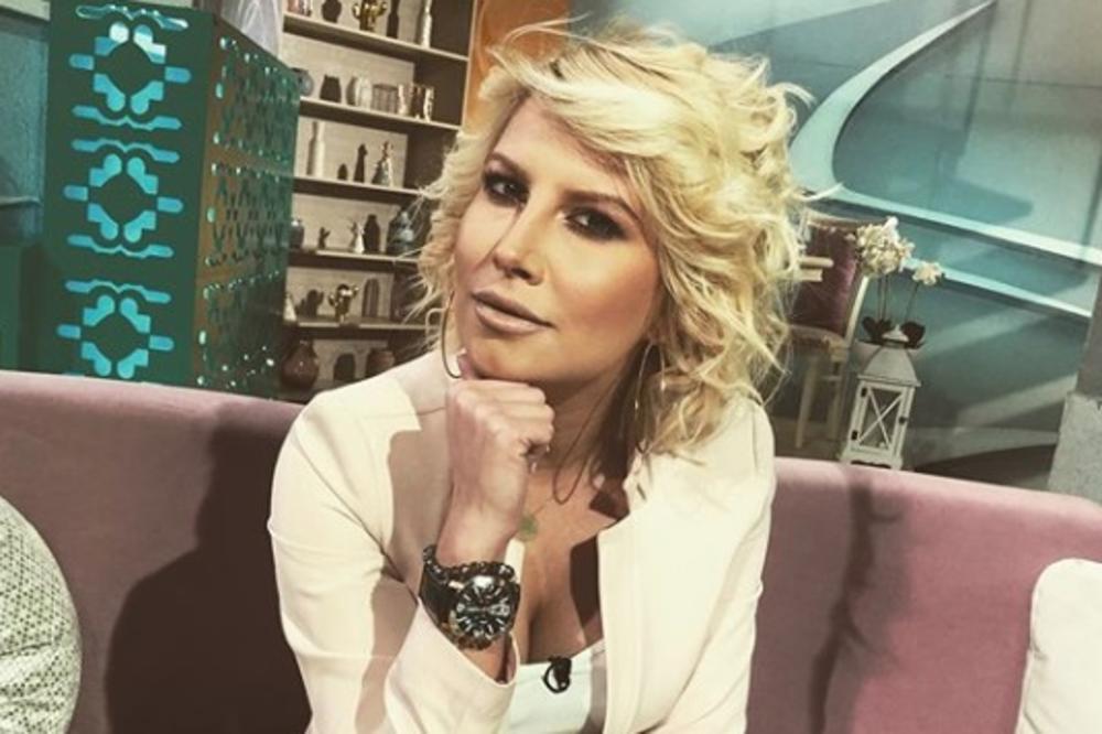 CRNI, JAKO ME BOLE NOGA I KIČMA! Krv je natapala džemper, ruka je bila isečena kao sekirom, a onda je Dea rekla...