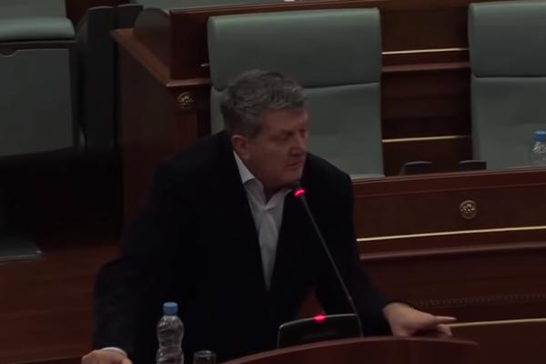 DA MI AMERIKA KAŽE DA NE SPAVAM SA ŽENOM, JA NEĆU SPAVATI! Albanski političar je POBEDNIK DANA