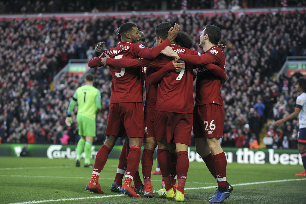 LIVERPUL NE DA 1. MESTO: Spektakularan lob i štikla protiv Bornmuta! Pogba se igrao sa Fulamom koji tone sve dublje