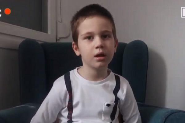 KAPA DOLE, DEVOJČICE! Učenica iz Sarajeva predstavila dan u životu deteta s autizmom (VIDEO)