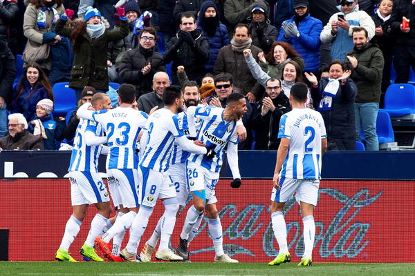 KIKS BARSELONE U BILBAU: 21-godišnji Marokanac het-trikom razbio Betis, baksuzna Sevilja iščupala bod!