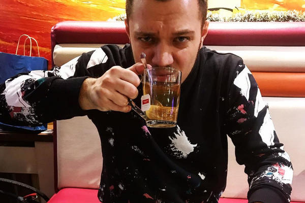 GASTOZ ODLAZI U MANASTIR, UPLAŠEN JE ZA SEBE OD KADA MU SE MAJKA JAVLJA U SNOVIMA: Ovako će njegov život izgledati