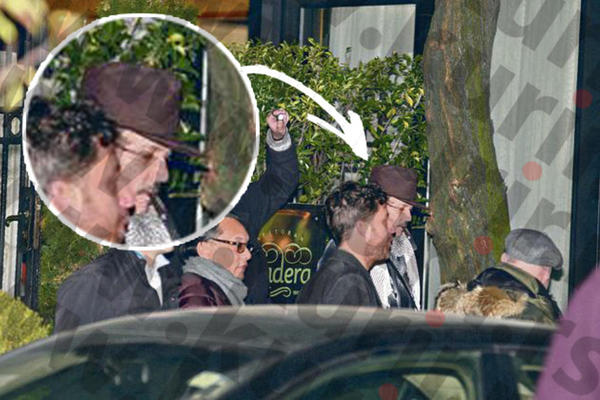 KRIO SE IZA 3 DUBLERA, ALI JE UHVAĆEN: Džoni Dep u noćnom provodu u Beogradu! Overavao prestoničke kafane! (FOTO)