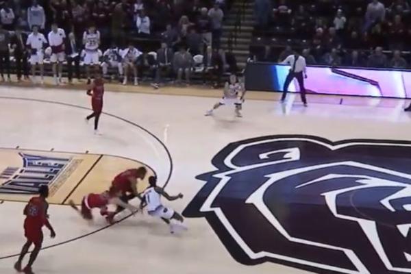 NIJE ZA ONE SA SLABIM SRCEM: Ovo se zove šokantna završnica! Ovako ludih osam sekundi u košarci nikada nije viđeno!