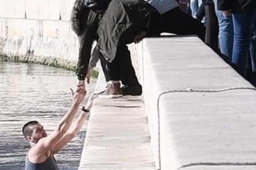 DOK SU HULIGANI HTELI DA GA UBIJU, ONA MU JE PRUŽILA RUKU! Jedina je pomogla vaterpolisti ZVEZDE i postala HEROJ