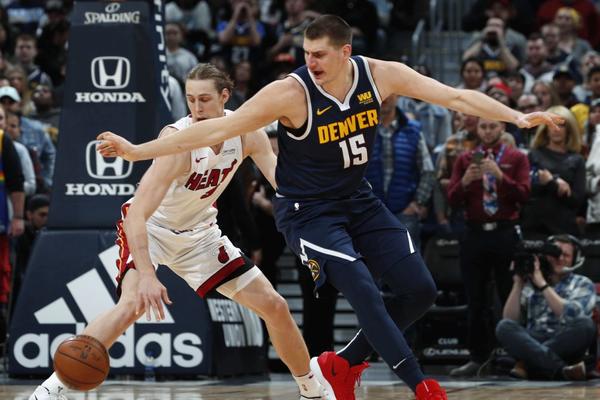 NIZ PORAZA PREKINUT, JOKIĆEV DABL-DABL ZA POBEDU NAGETSA: Dončić ne može sam s Hardenom, Pol Džordž je brutalan!