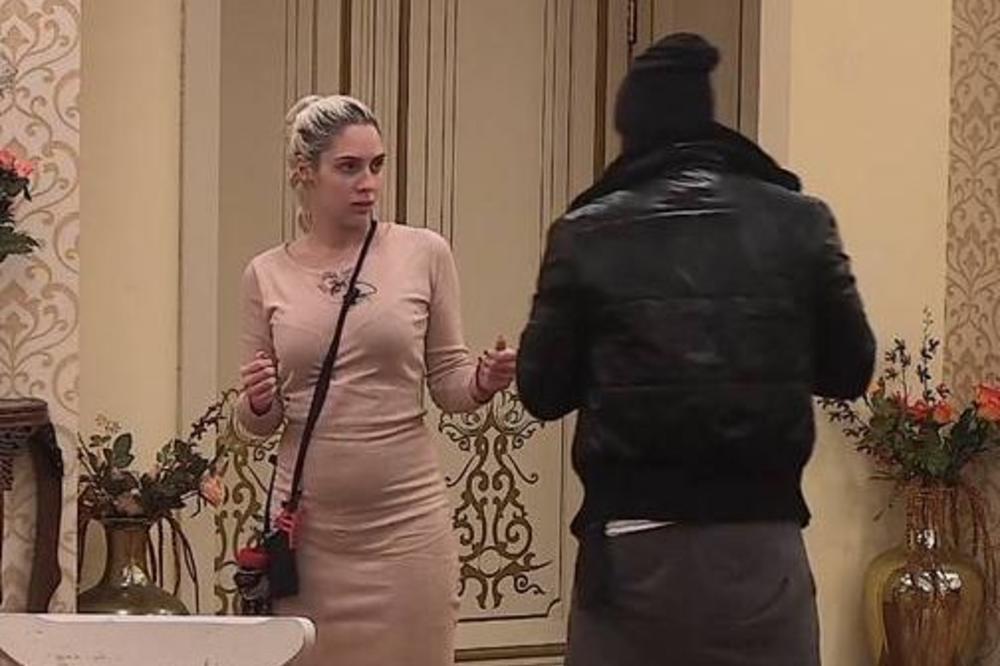 DOK SE COKA RASPRAVLJALA S LAKIĆE, SVI SU GLEDALI SAMO U JEDNO: Trudnica više nema šta da krije!