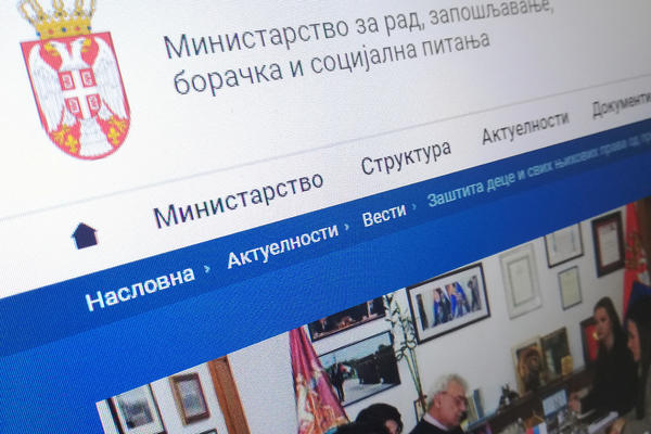 ZAINTERESOVANI ĆE MOĆI DA IZNESU SVOJE PREDLOGE NA ADRESU: Javna rasprava o zakonima iz oblasti socijalne zaštite!