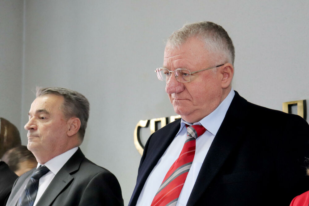 Vojislav Šešelj, Slava SRS