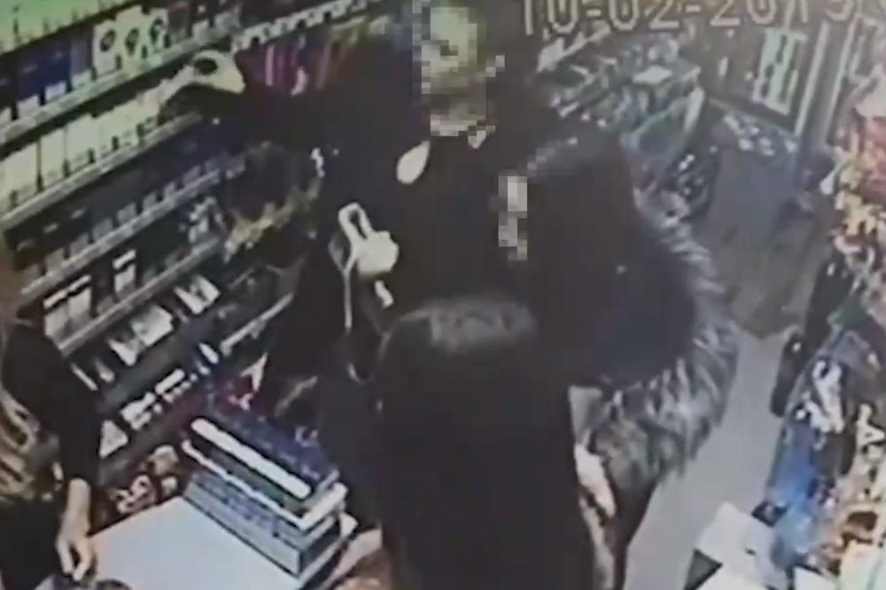 JEDNA JE ZAMAJAVALA PRODAVAČICU, DRUGA JE KRALA CIGARETE: Devojke iz Pančeva sada PLAČU i KUKAJU