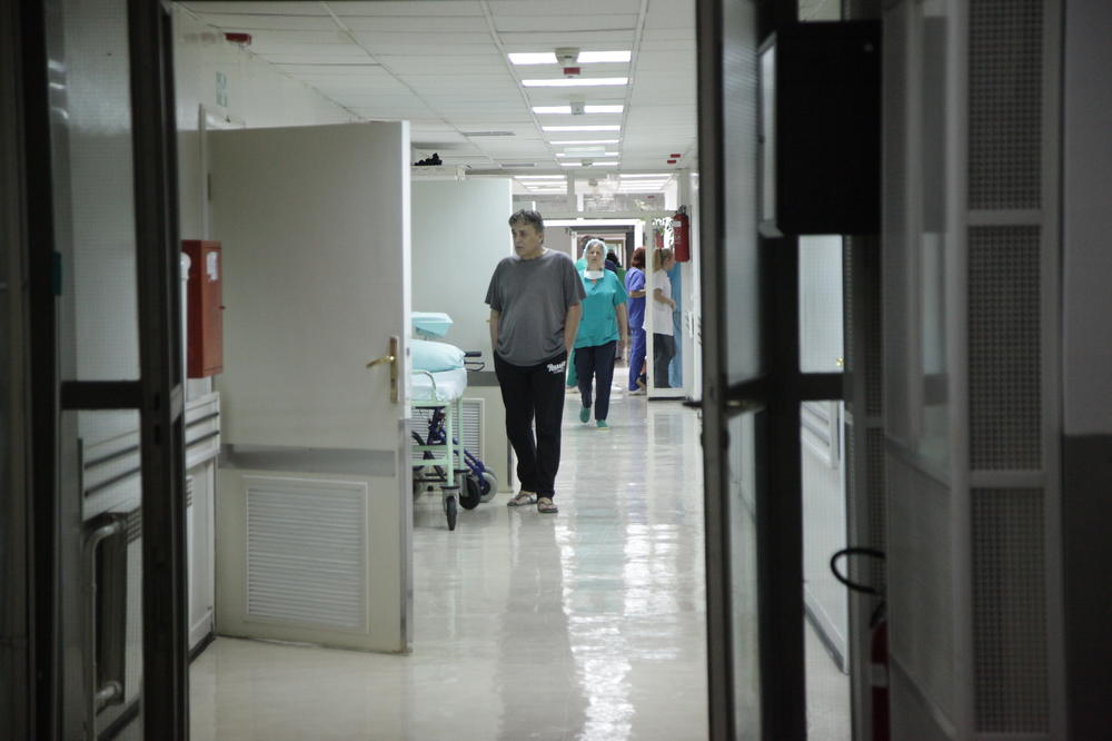 GRIP UBIJA I POTPUNO ZDRAVE, ZA 24 SATA UMRLO ČETVORO LJUDI! Jeziva upozorenja LEKARA zabrinula su sve u Srbiji