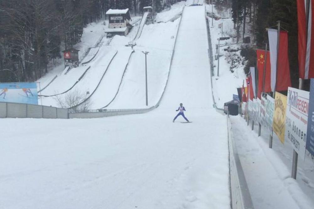 SRBIJA KONAČNO DOBILA SKI SKAKAČA: Ima samo 16 godina, a mnogi će se smejati zbog dužine njegovog leta!