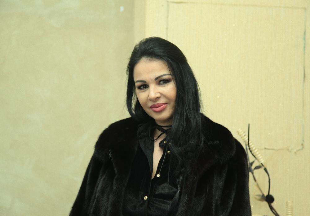 Ipak je još crnka, Tina Ivanović 