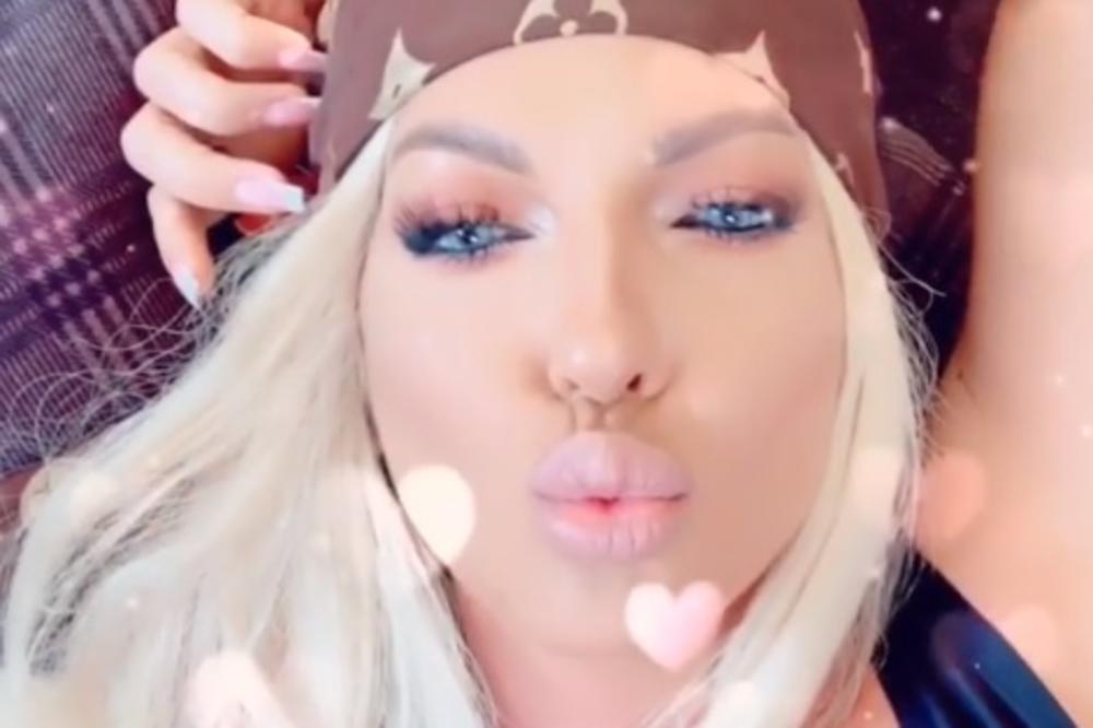 KARLEUŠA I POSLE SVEGA VERUJE U LJUBAV: JK nakon afere s Vranješom pokazala u koga je STVARNO ZALJUBLJENA... (FOTO)