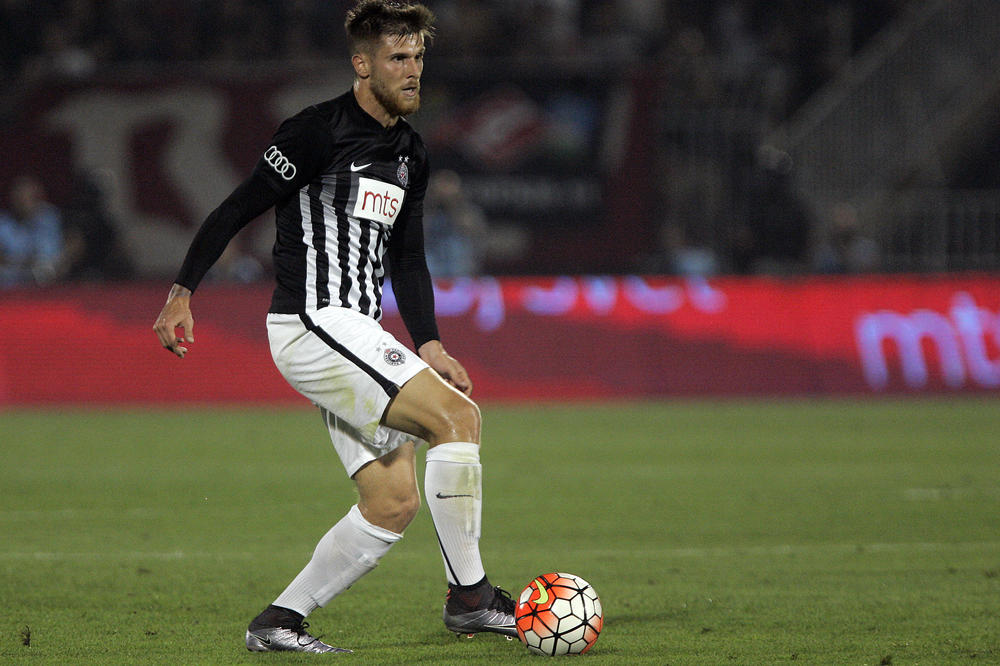 ALEN STEVANOVIĆ POTPISAO: Društvo će mu praviti Zvezdin promašaj!