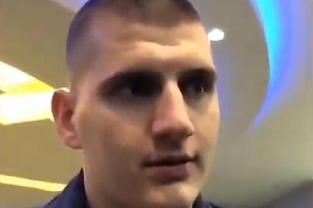 SAIGRAČ POKAZIVAO JOKIĆU KOLEKCIJU PATIKA: Kada je Nikola otvorio svoj ormarić, svi su pomrli od smeha!