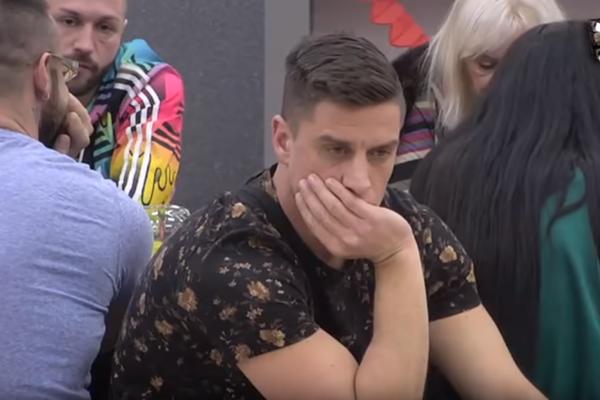 DAVID PONOVO CMIZDRI: Hrabar je kad viče na Aleksandru, a nakon što su ga cimeri RASKRINKALI briznuo u plač (VIDEO)