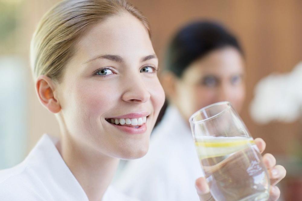 OVIH 9 NAMIRNICA ĆE VAS OSLOBODITI VIŠKA VODE U TELU: Obavezno probajte ove prirodne diuretike!