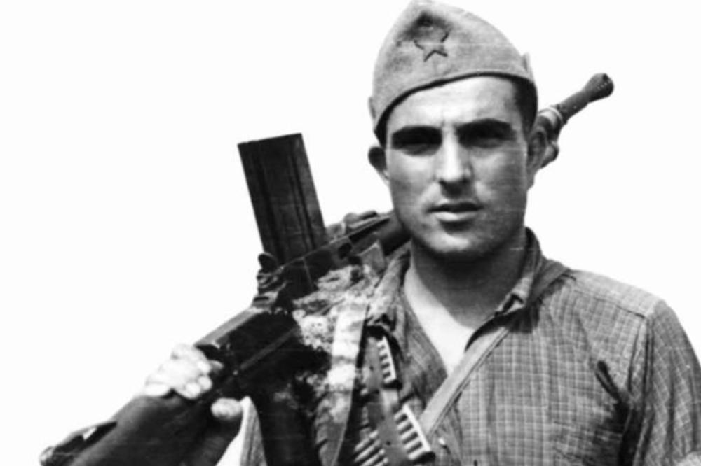 U HRVATSKOJ ŽIVE POTOMCI OVIH SA SLIKE, ŠTO SU VAS NATAMBURALI: Poruka Hrvata Italijanima dolila so na ljutu ranu!