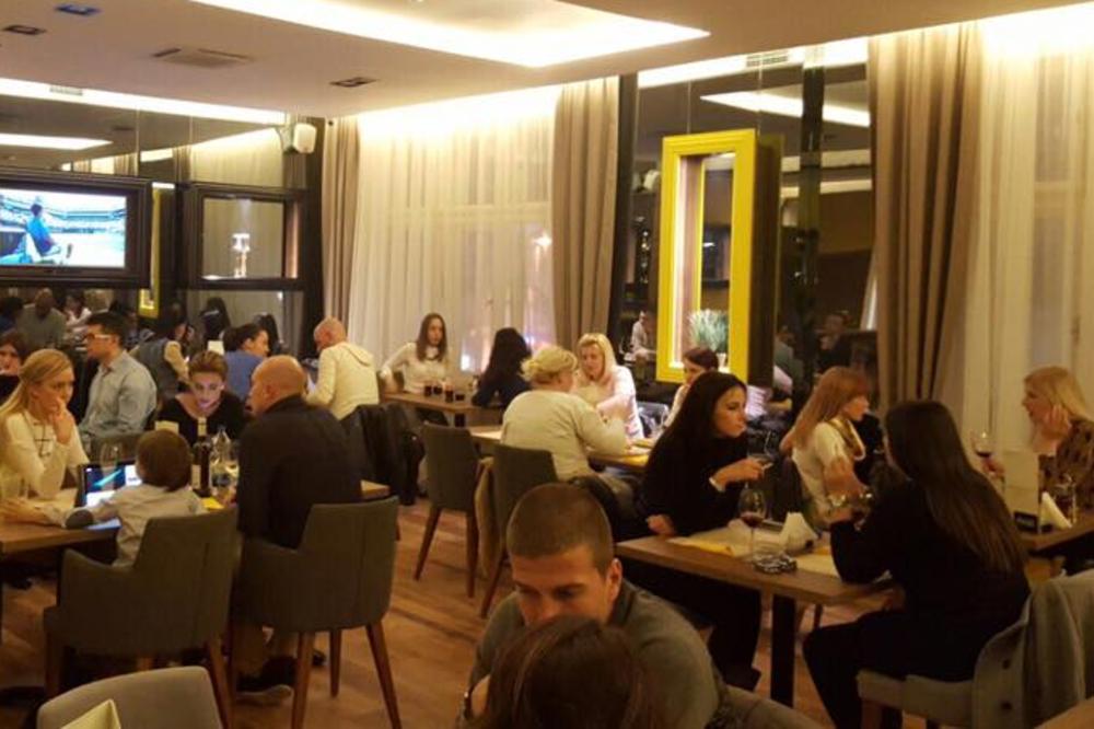 U OVOM RESTORANU ZABRANJEN JE MOBILNI DOK VEČERATE! Ako ga koristite, platićete kaznu!