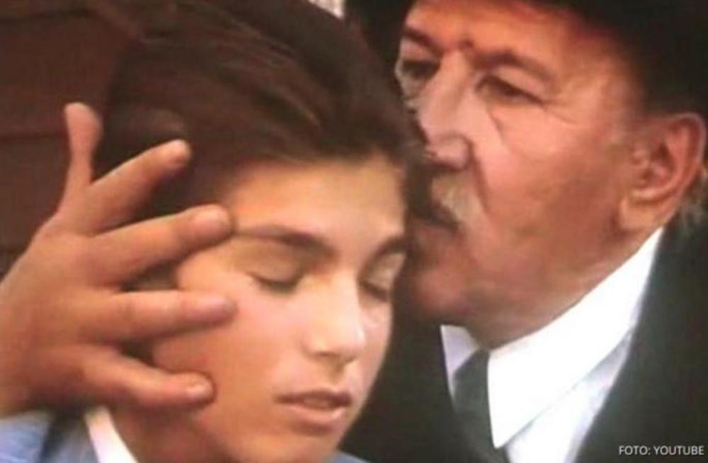 Iz filma Tri karte za Holivud 