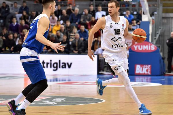Ubedljivi Partizan započeo odbranu trofeja u Nišu i dobio Pecarskog!