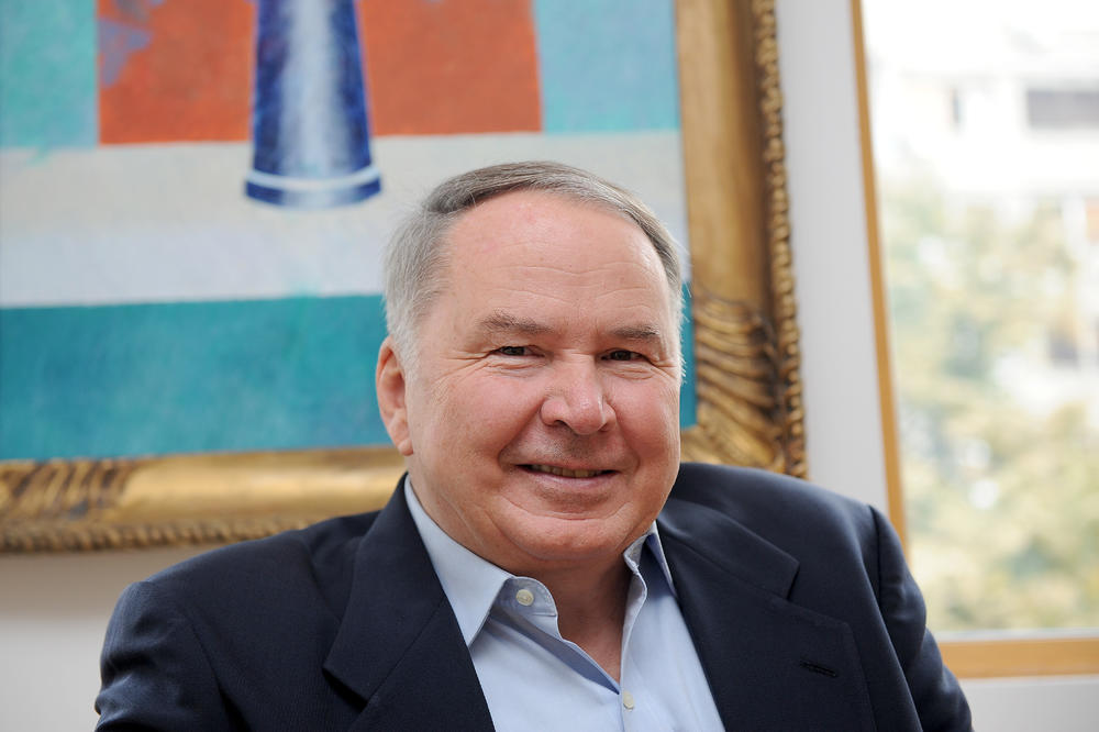 PROCES OKO KOSOVA JE NEPOŠTEN, TO JE VARKA, SRBIJA NE TREBA DA PRISTAJE NA USTUPKE! Montgomeri o licemerju KVINTE