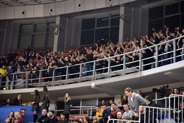 ZAŠTO SU GROBARI NAPUSTILI HALU USRED UTAKMICE?! Oglasio se Niški kartel i objasnio ovaj potez!