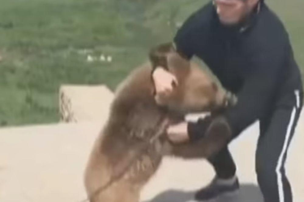 HABIBOV OTAC TRAŽI SINU NASLEDNIKA: Prvi zadatak kandidata - borba sa medvedom!