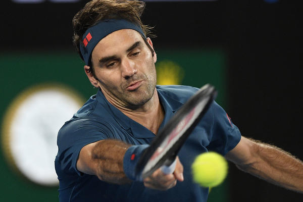NOVI SKANDAL PRETI BELOM SPORTU: Direktor turnira namešta titulu Federeru! Novakovi navijači pobesneli na Tviteru!