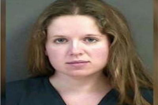 SUPRUG JE ZATEKAO SA UČENIKOM U KREVETU! Andrea je predavala na HRIŠĆANSKOJ AKADEMIJI, sada je u zatvoru!